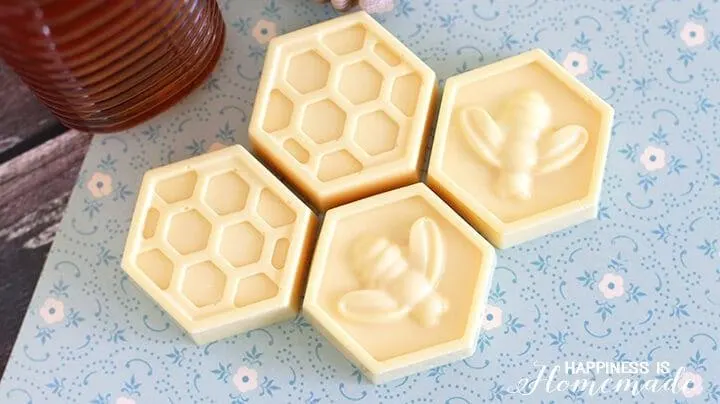 DIY Melt and Pour Bee Soap Recipe —