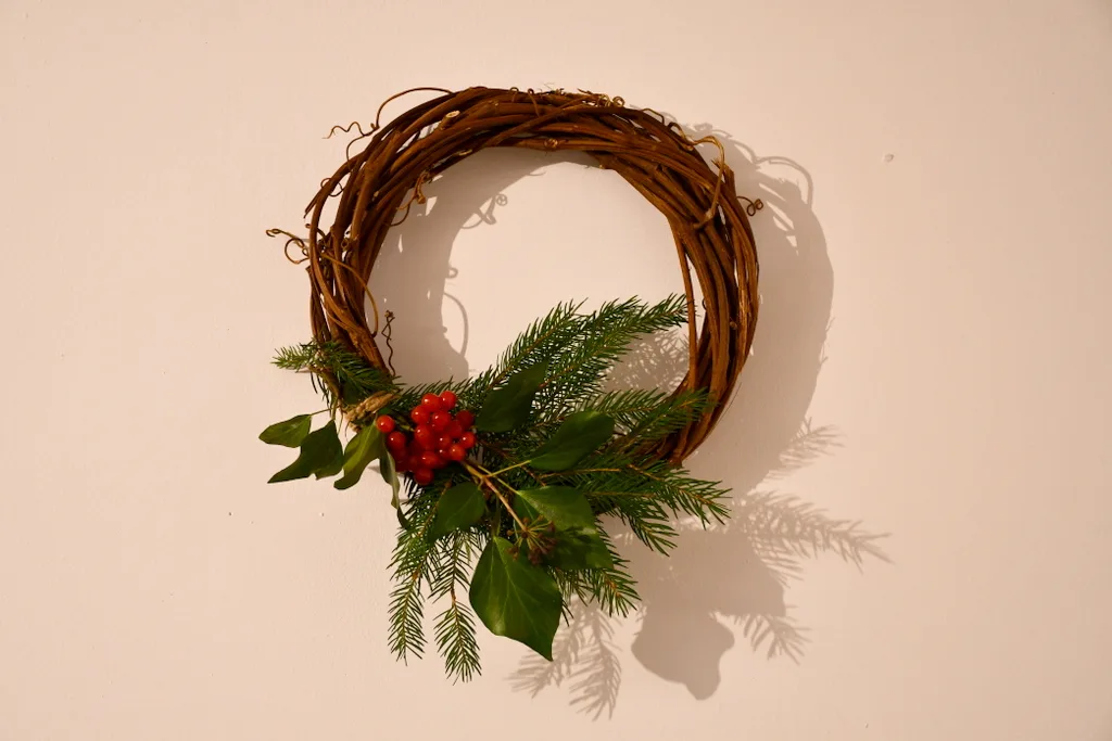 Christmas Grapevine Evergreen Wreath - A Pretty Life In The Suburbs