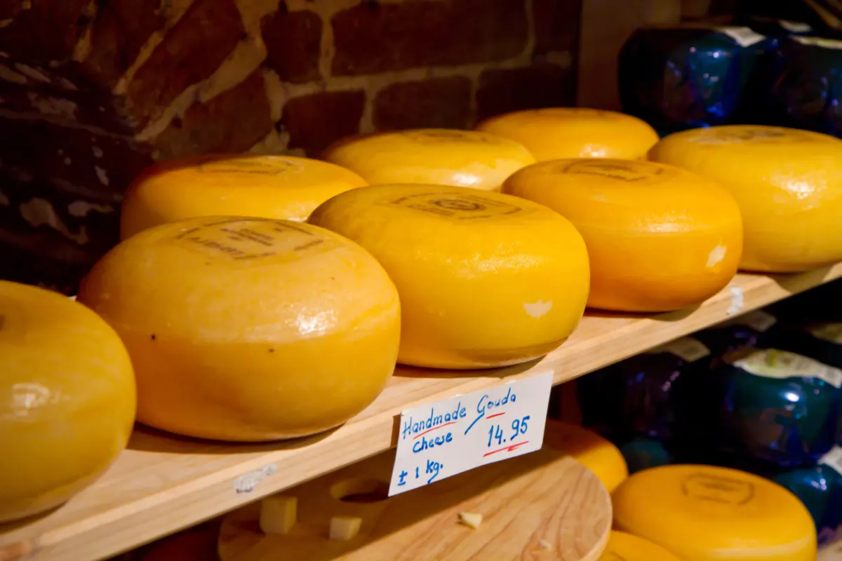 How to Wax Cheese for Shelf Storage 