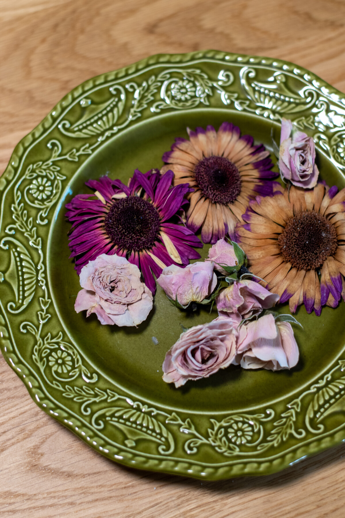 Dried flowers on a plate