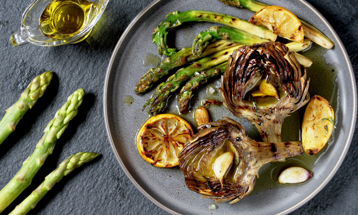 asparagus and artichoke cooked with lemon and garlic